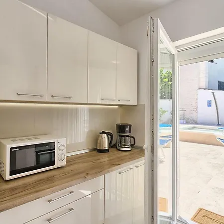 Villa Manuela Holiday home *